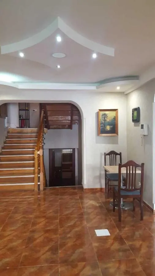Kargi Youth Hostel 第比利斯
